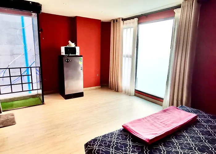 Apartment Hip And Funky Silom Soi 3, With Rooftop View Bangkok